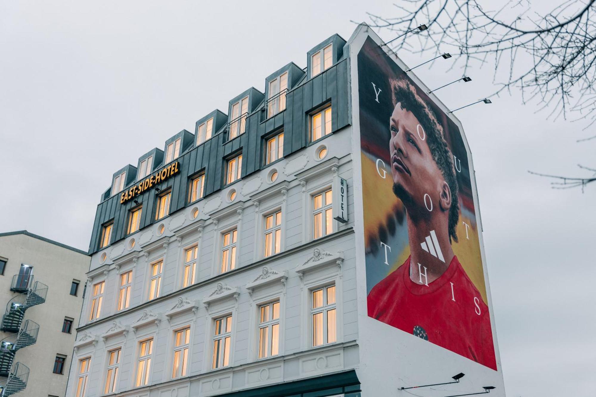 Homaris East Side 3* Berlino